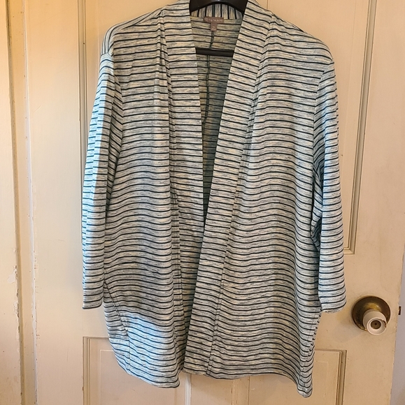 T by Talbots cardigan - Picture 3 of 7